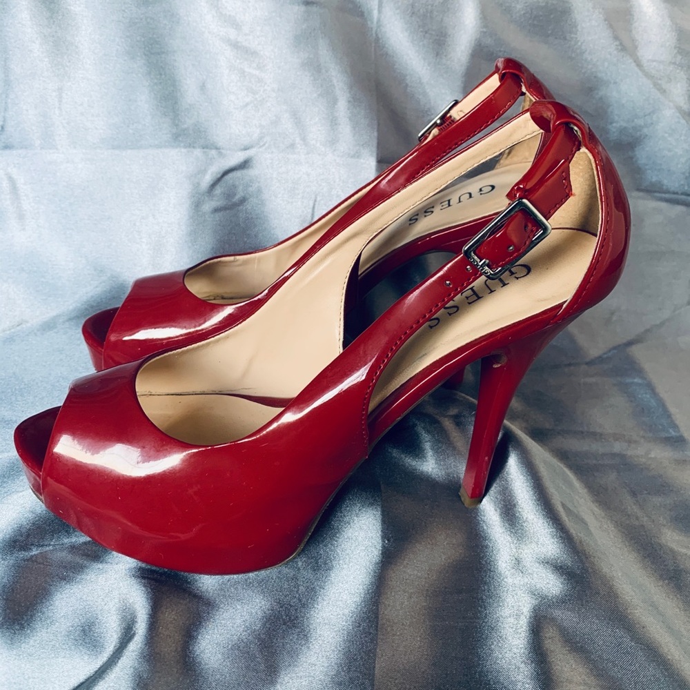Red patent leather Guess heels